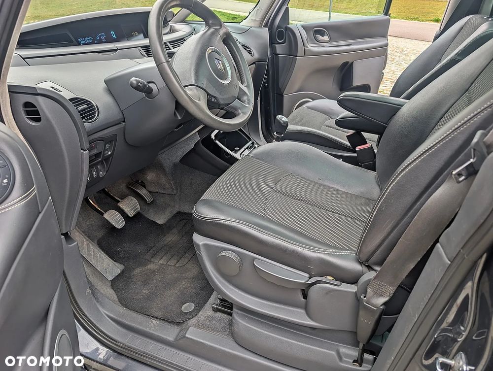 Renault Grand Espace Gr 2.0T Latitude - 28