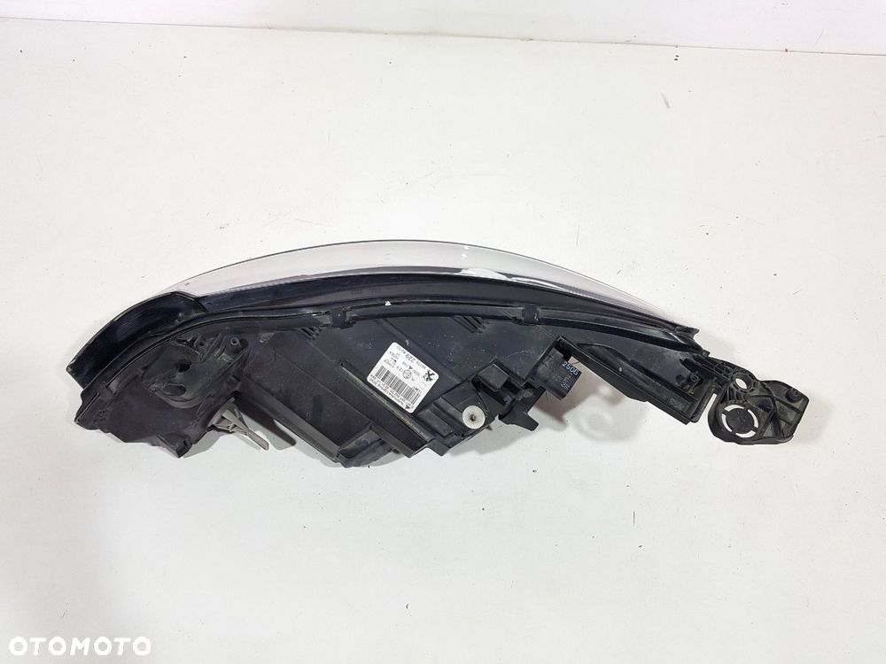 PEUGEOT 308 II 2 T9 LAMPA PRZÓD PRZEDNIA PRAWA 9677522980 EUROPA ORYGINAŁ - 4