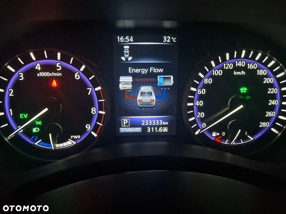 Infiniti Q50 - 14