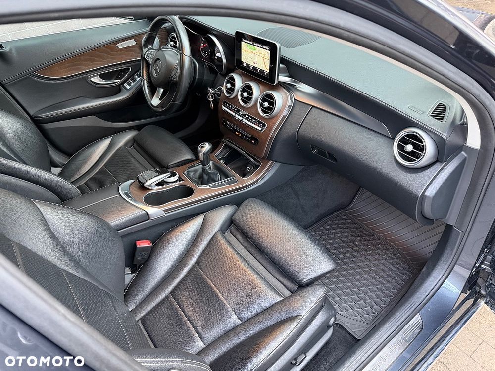 Mercedes-Benz Klasa C 200 Avantgarde - 33