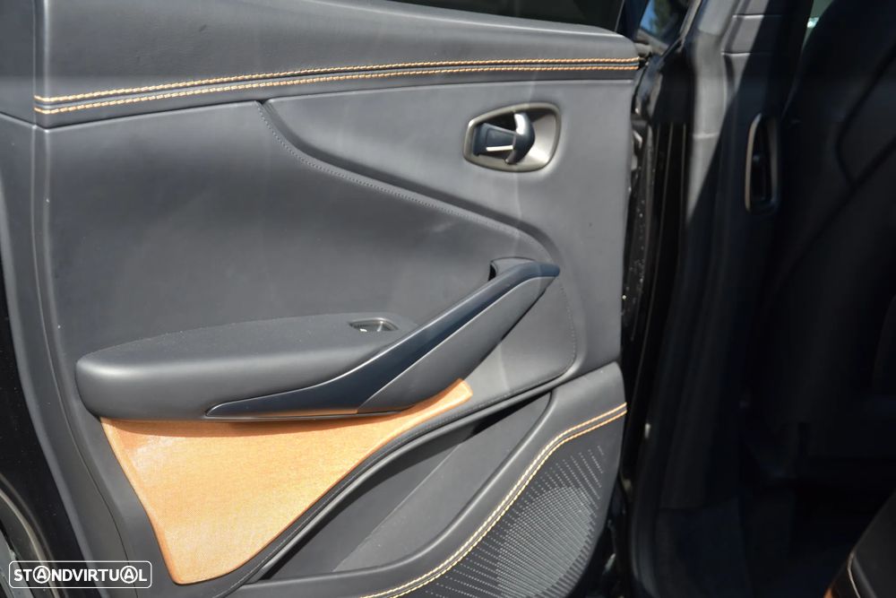Aston Martin DBX 707 - 27
