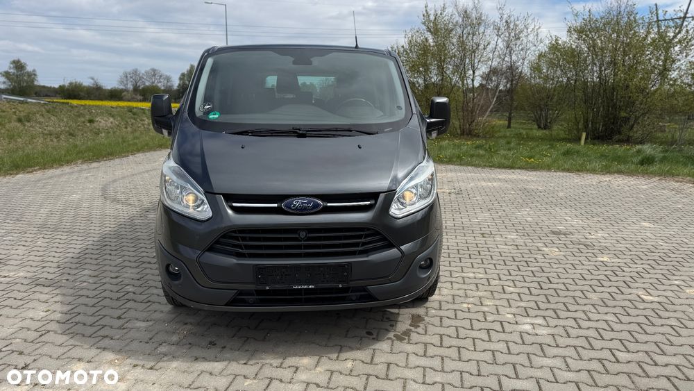 Ford Tourneo Custom - 2
