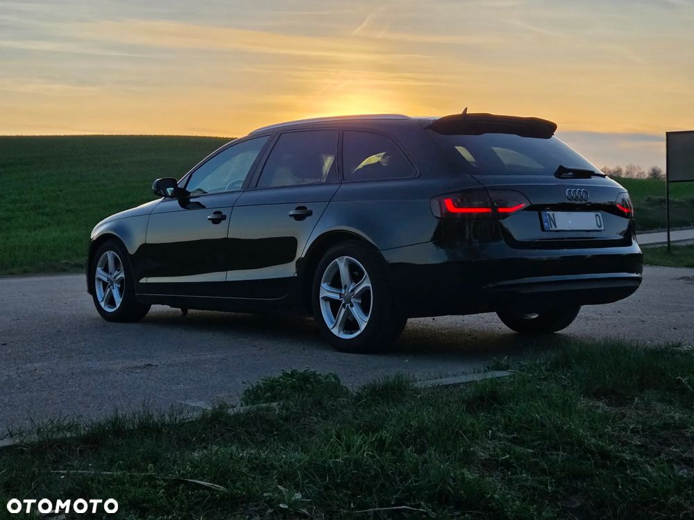 Audi A4 Avant 2.0 TDI DPF Ambiente - 3