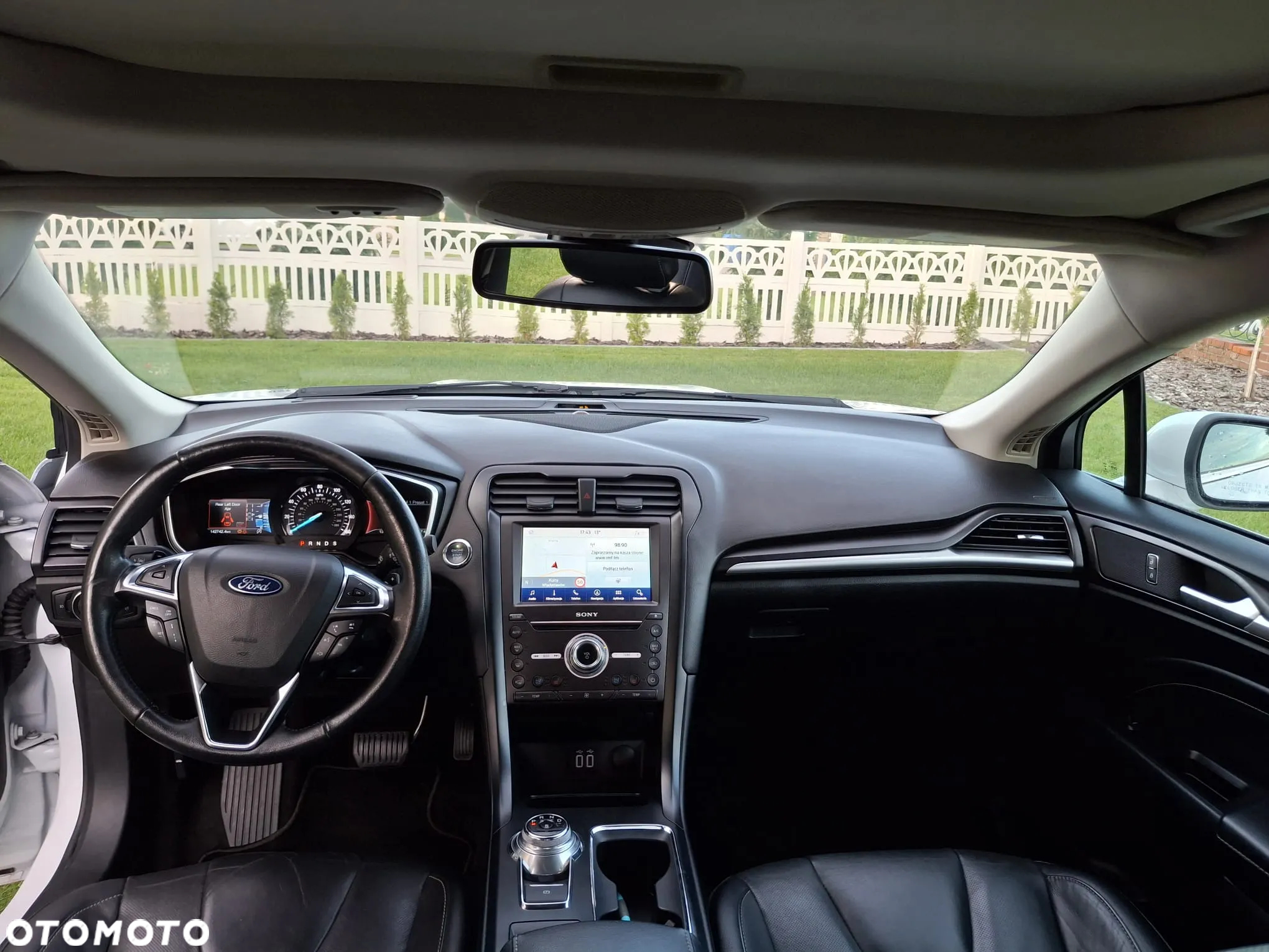Ford Fusion - 8