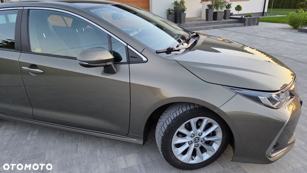Toyota Corolla 1.8 Hybrid Comfort - 10