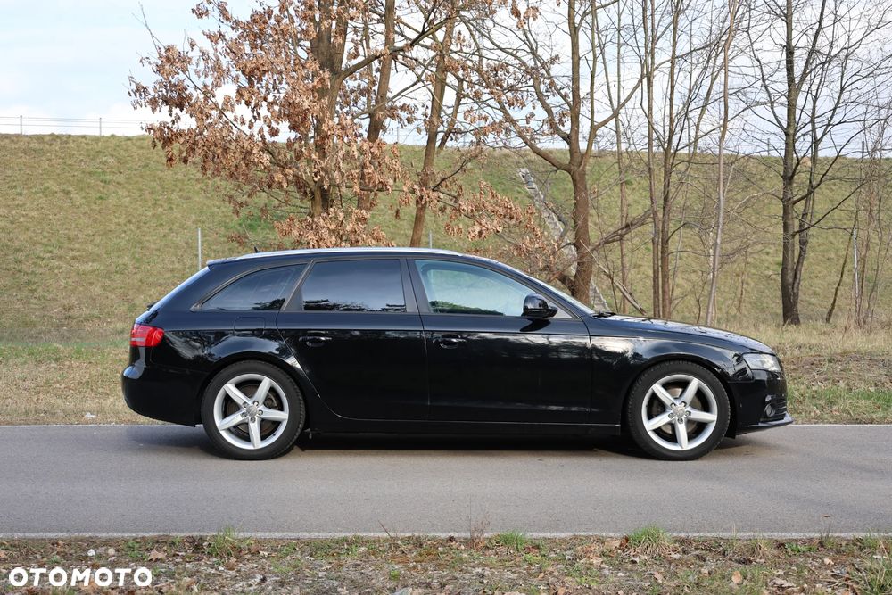 Audi A4 Avant 2.0 TDI DPF - 13