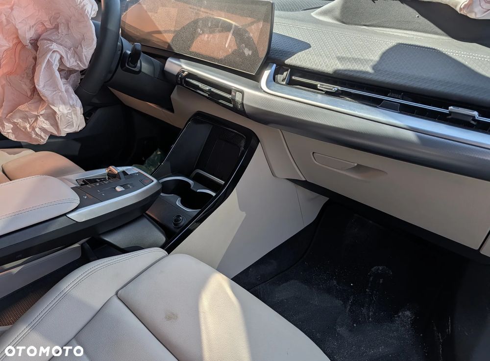 BMW iX2 xDrive30 - 4