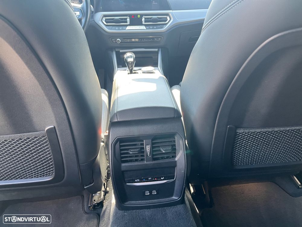 BMW 320 e Corporate Edition Auto - 54