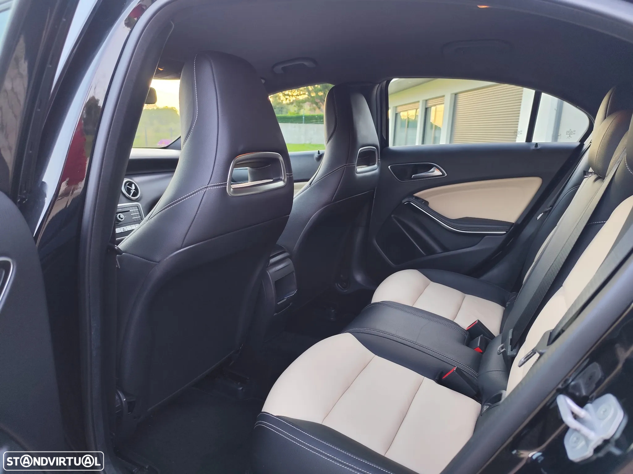 Mercedes-Benz A 200 CDi BE AMG Line - 12
