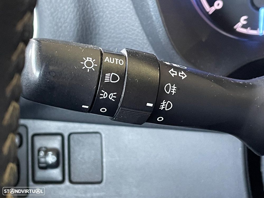 Toyota Yaris 1.5 VVT-i 20 Anos - 20