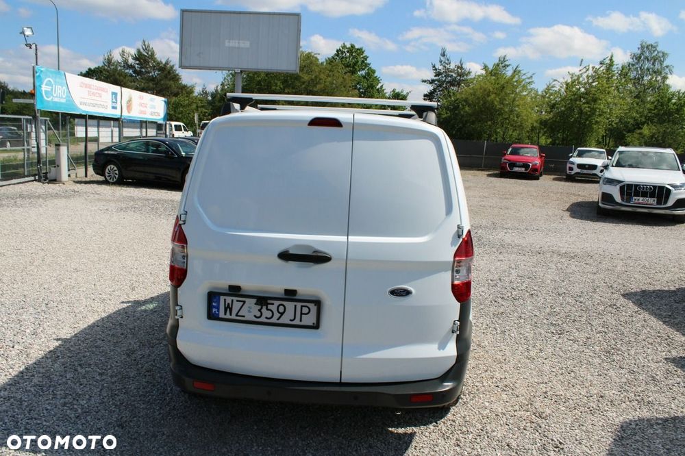 Ford Transit Courier - 7
