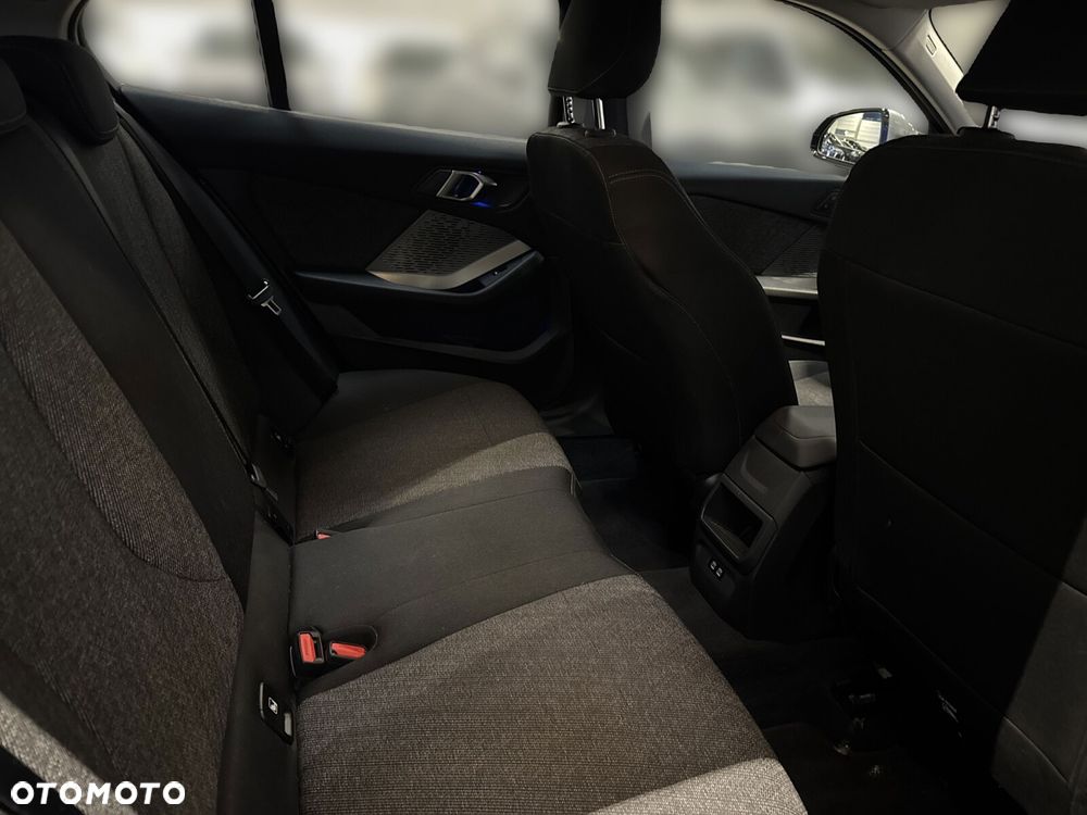 BMW Seria 1 - 21