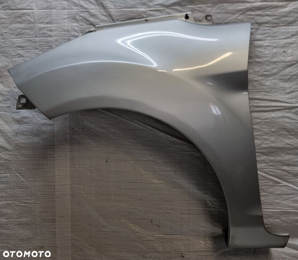 BŁOTNIK LEWY PRZÓD FORD FIESTA VII MK7 KOD LAKIERU G9 - 1