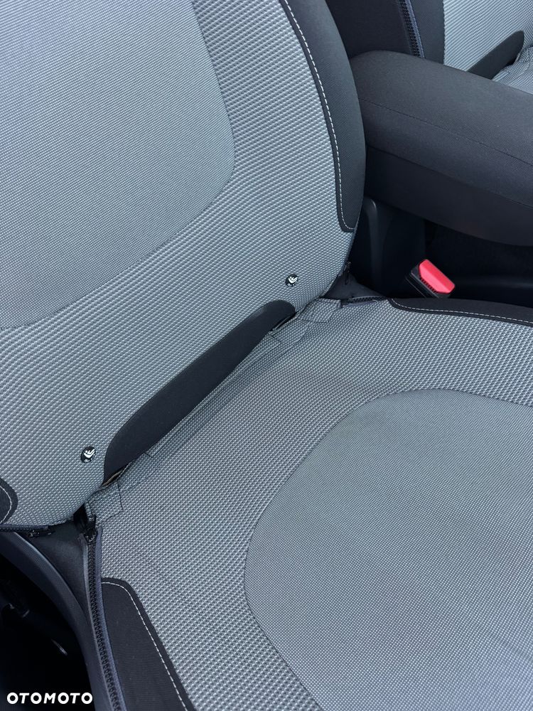 Renault Captur - 21