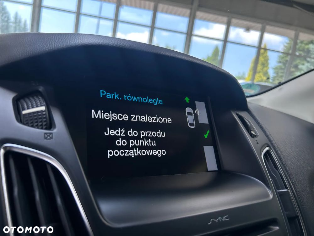 Ford Focus 1.5 EcoBoost Titanium ASS - 11