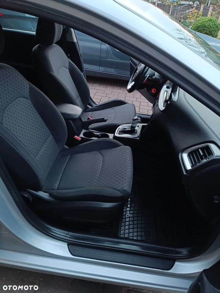 Kia Ceed 1.6 CRDi SCR M DCT - 21