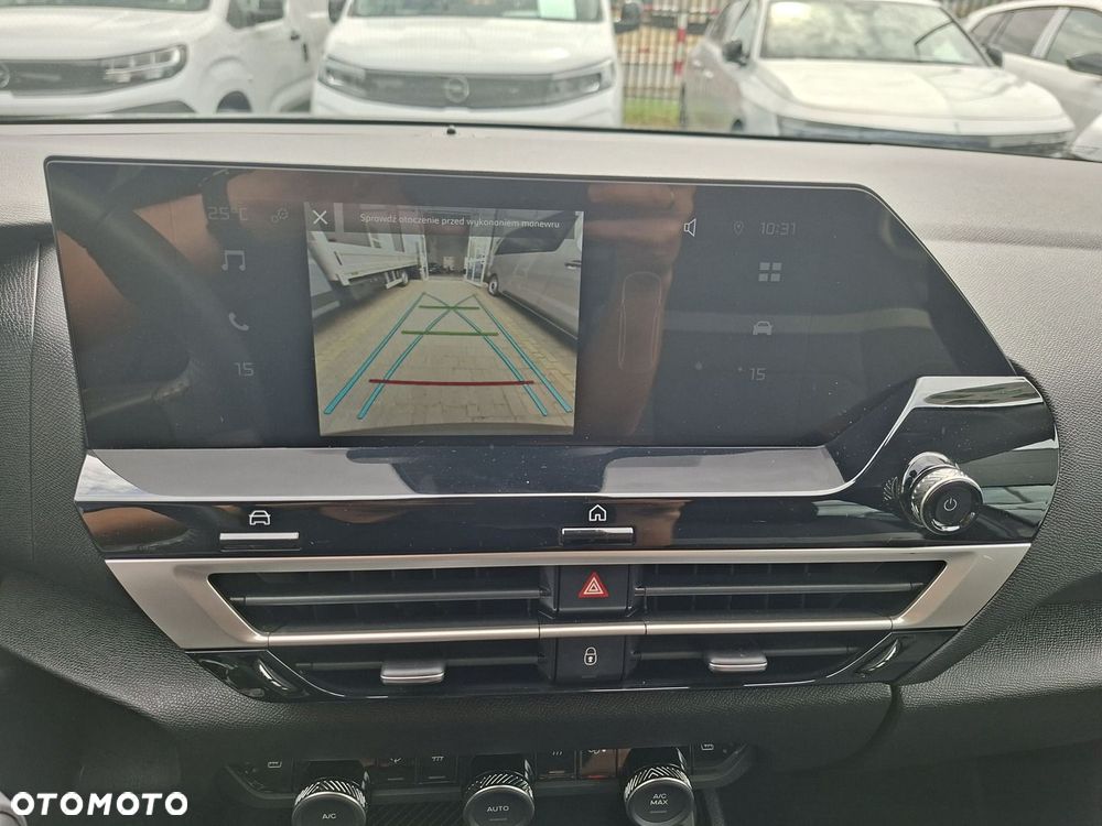 Citroën C4 1.2 PureTech Plus S&S - 29