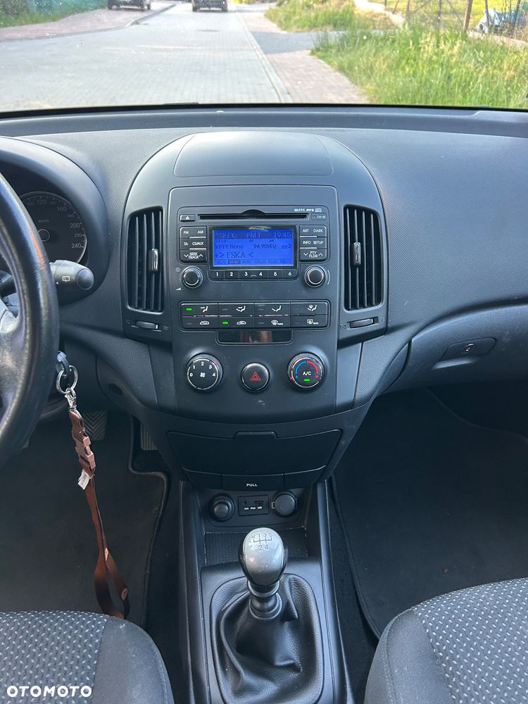 Hyundai i30 1.4 Comfort World Cup - 10