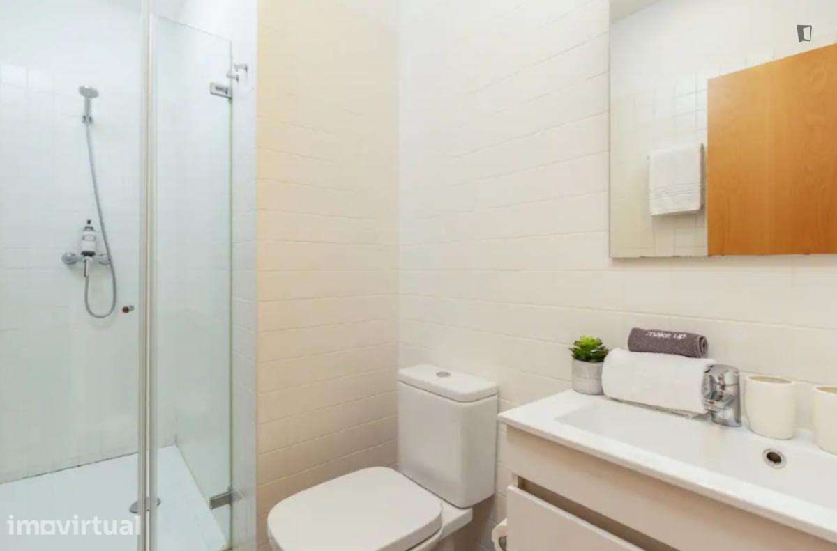 Apartamento com 1 quartos - localizado em Santo Ildefonso Porto - Grande imagem: 2/12