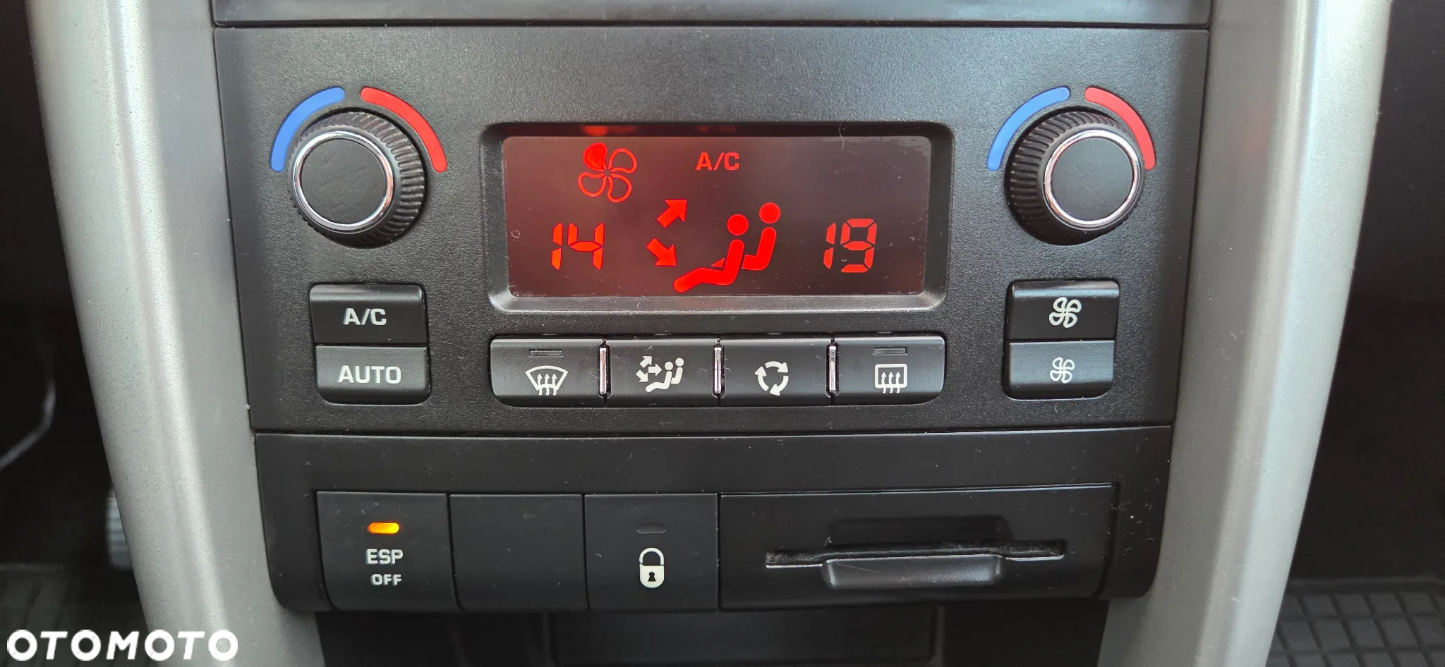 Peugeot 207 1.6 HDi Tendance - 19
