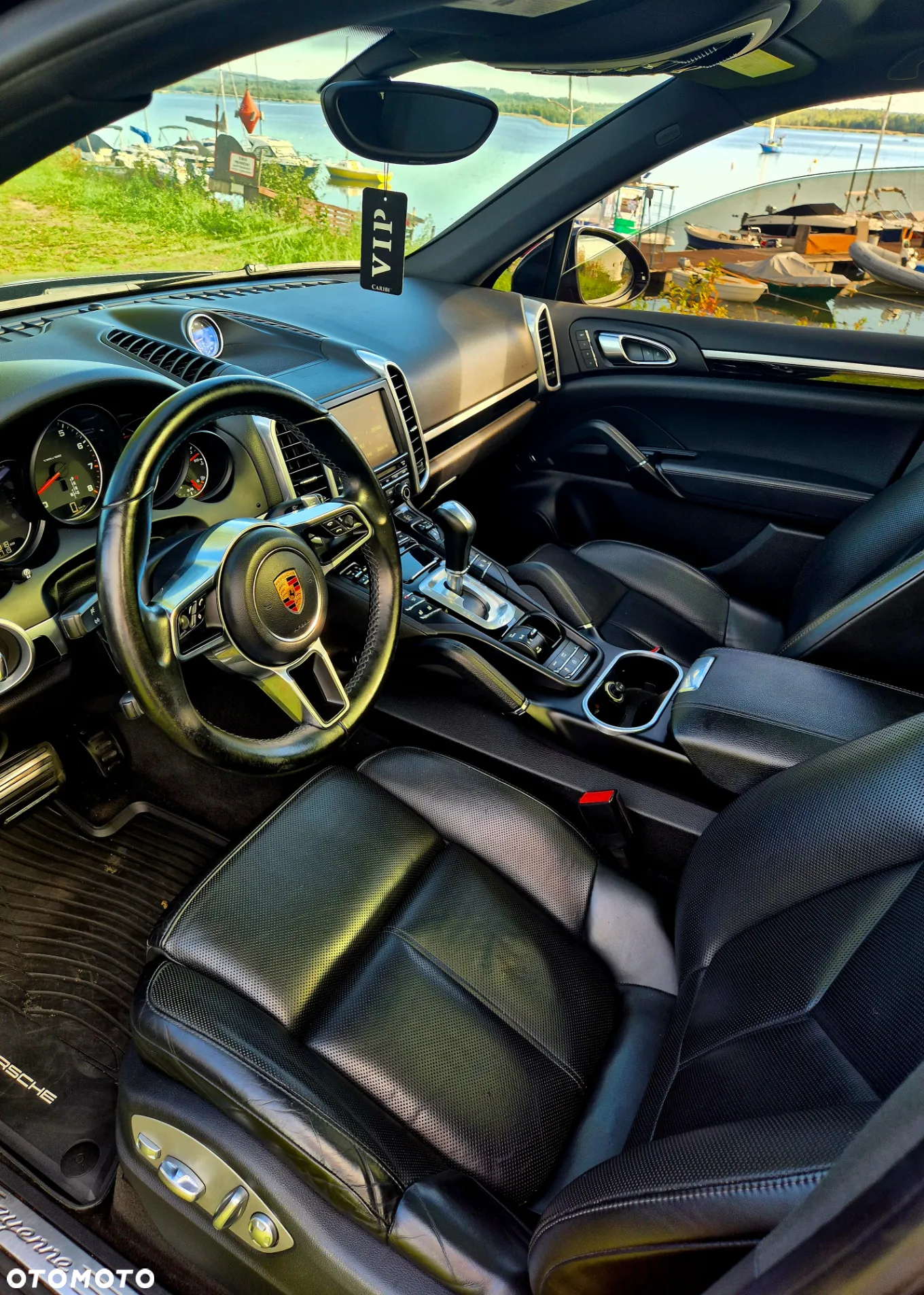 Porsche Cayenne - 17