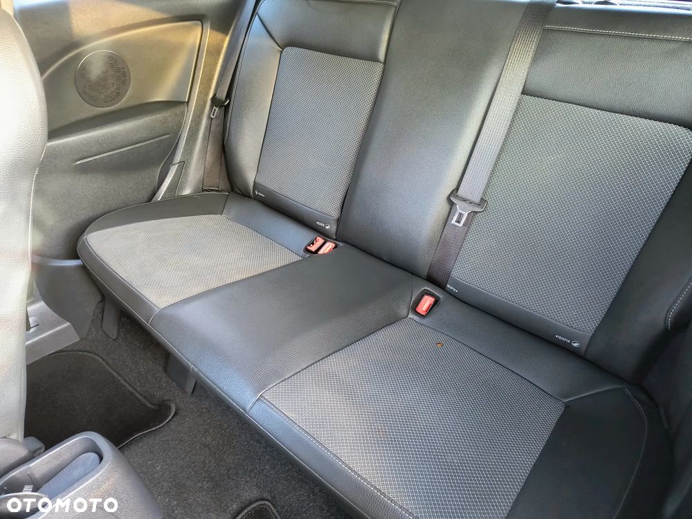 Opel Corsa 1.2 16V Limited Edition - 12