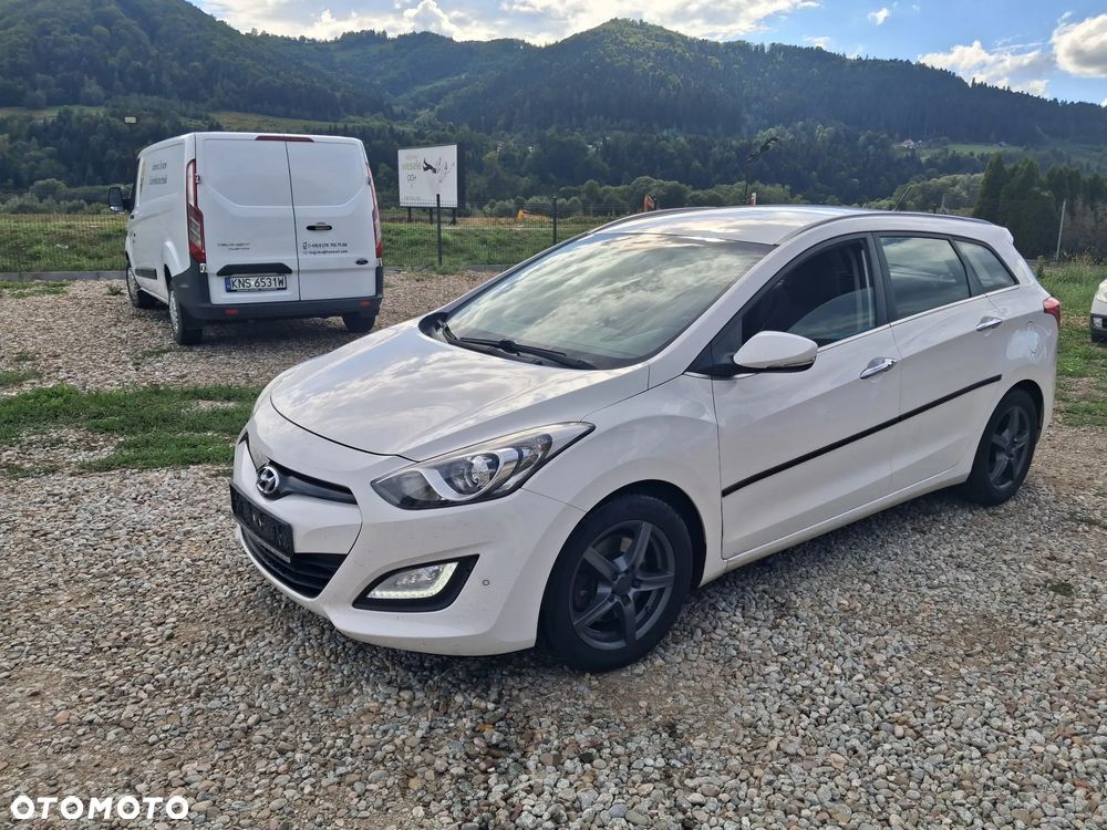 Hyundai i30 i30cw blue 1.6 CRDi Trend - 1