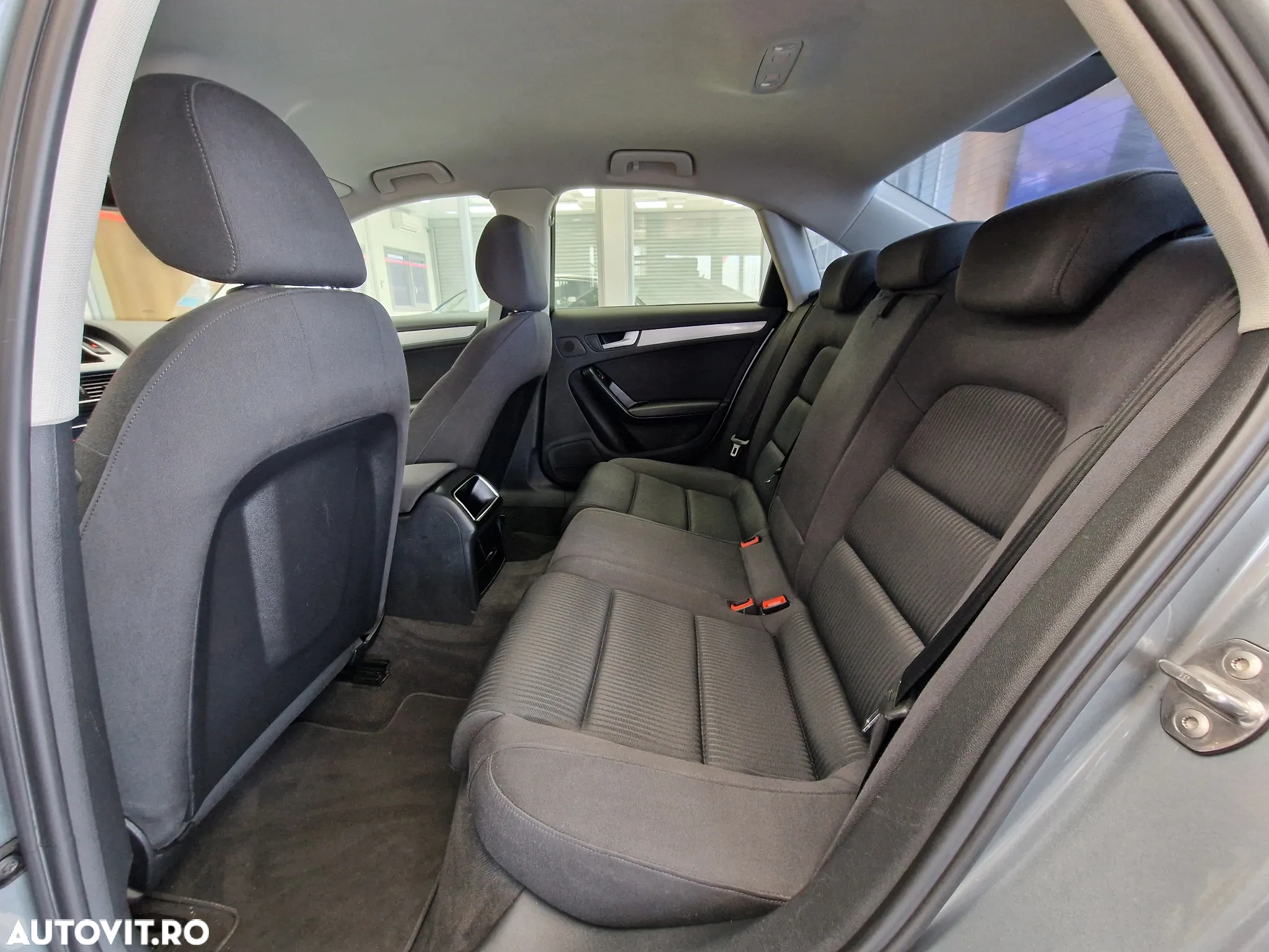 Audi A4 2.0 TDI B8 - 7