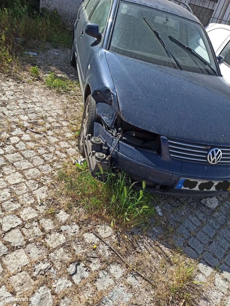 VW Passat Variant 2.5 TDi Highline - 3