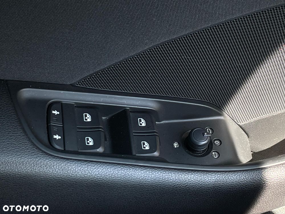 Audi A3 Sportback 30 TFSI S tronic design - 20