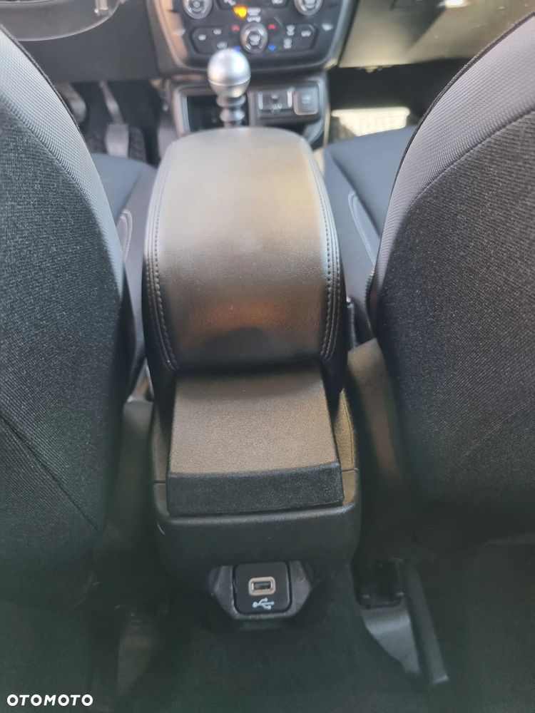 Jeep Renegade 1.0 T-GDI Limited - 32