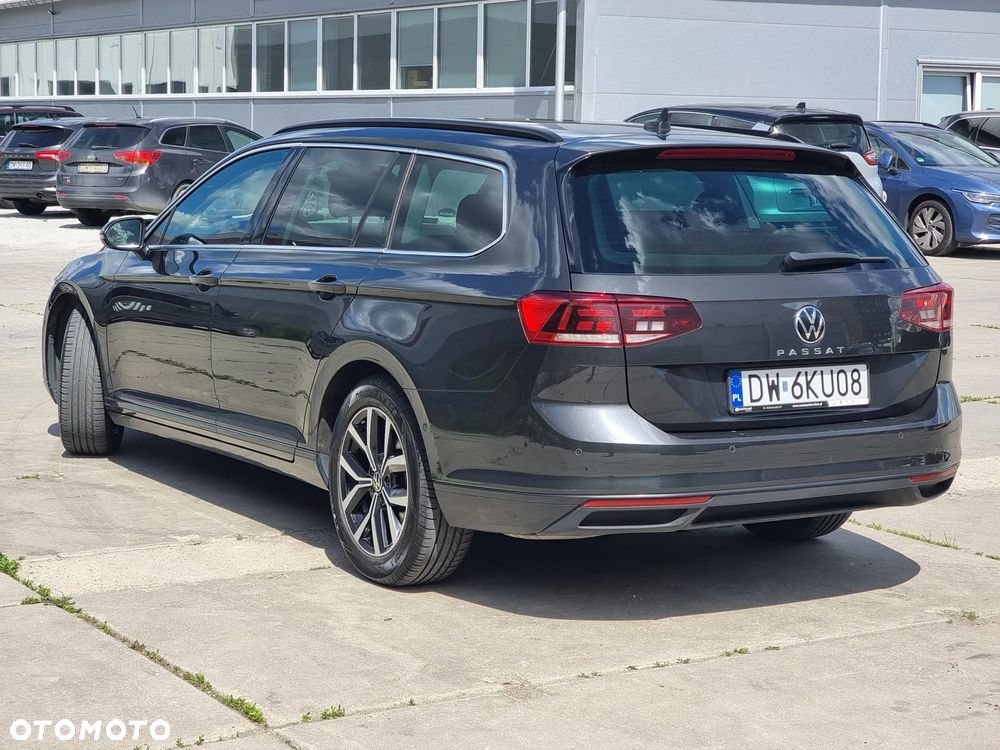 Volkswagen Passat 2.0 TSI Business DSG - 7