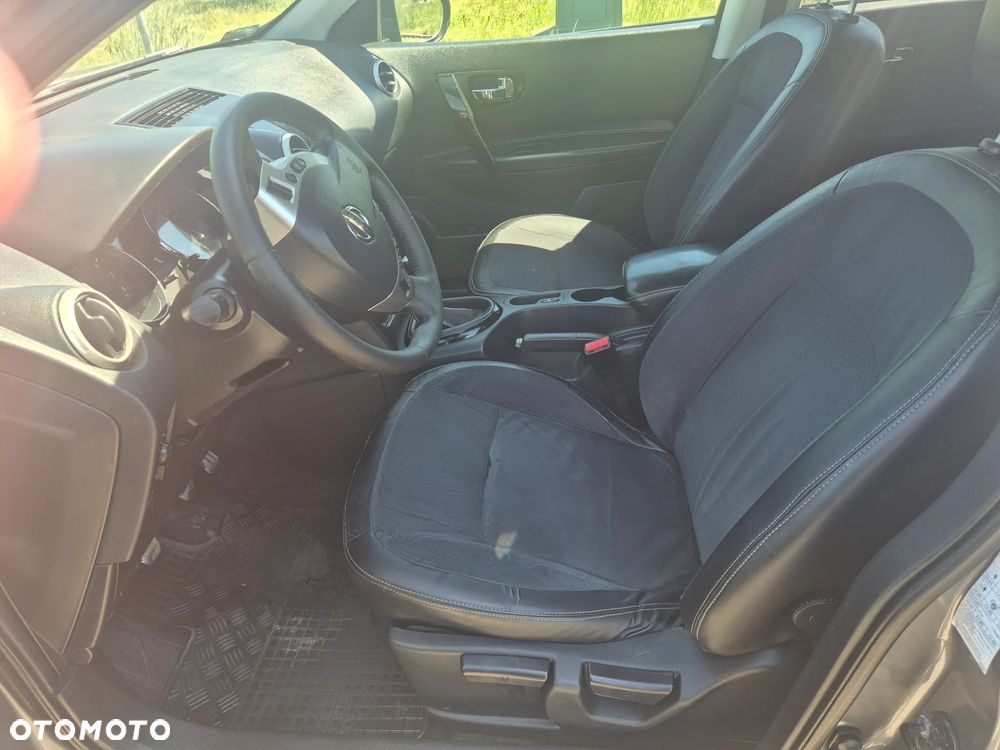 Nissan Qashqai 1.6 360 - 15