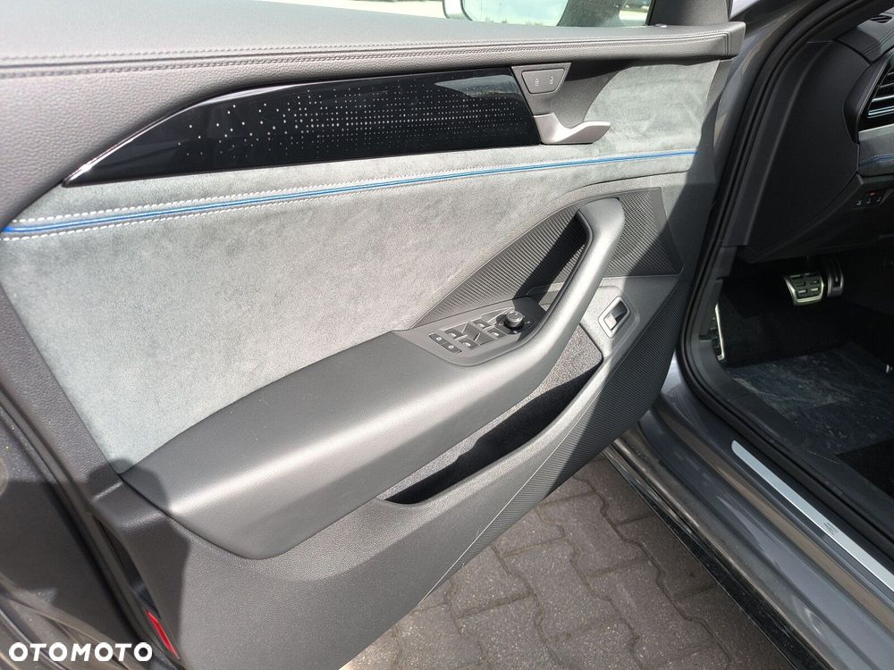 Volkswagen Passat - 10