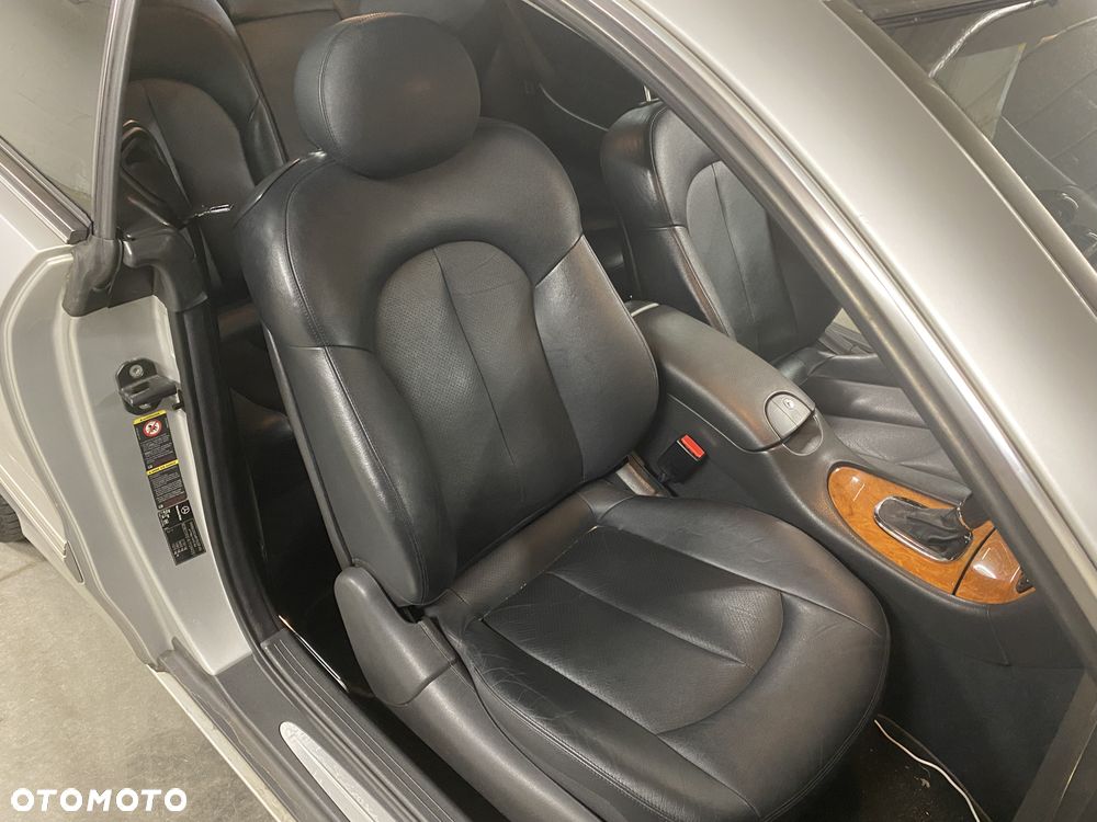 Mercedes-Benz CLK - 14