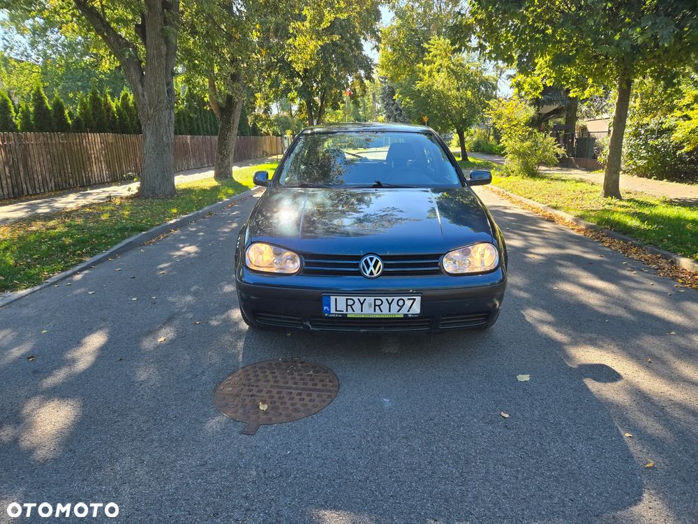 Volkswagen Golf - 9