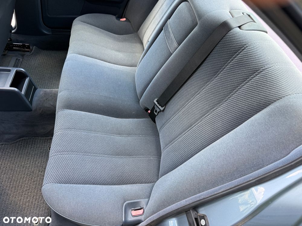 BMW Seria 5 525i - 32