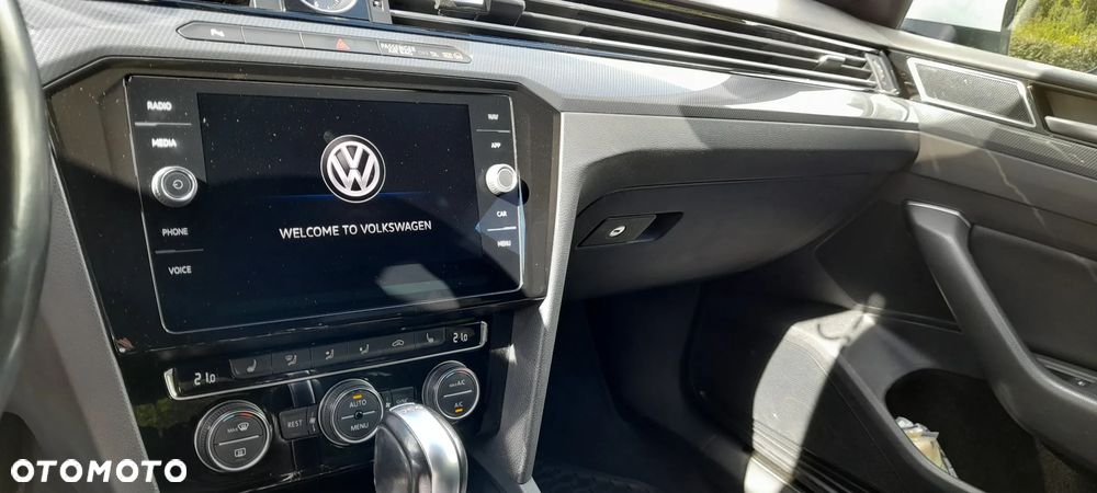 Volkswagen Arteon 2.0 TDI SCR R-Line DSG - 9