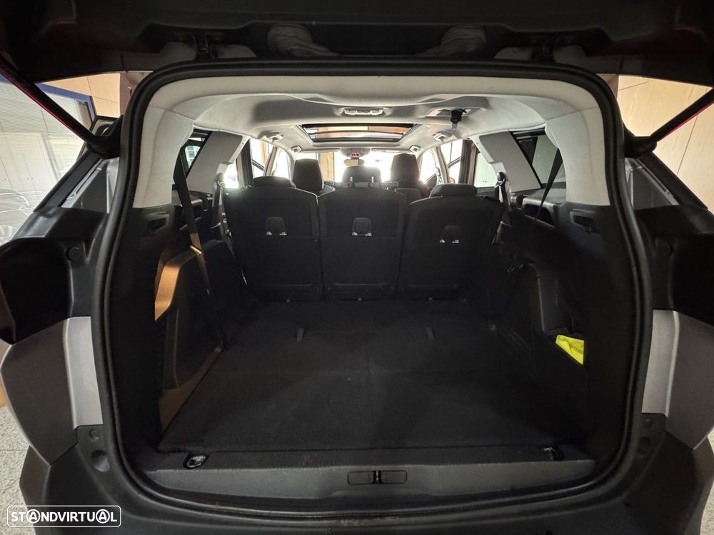 Peugeot 5008 1.5 BlueHDi Allure Pack EAT8 - 35