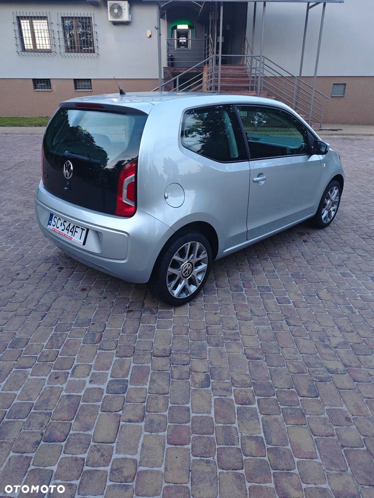 Volkswagen up! 1.0 high - 5