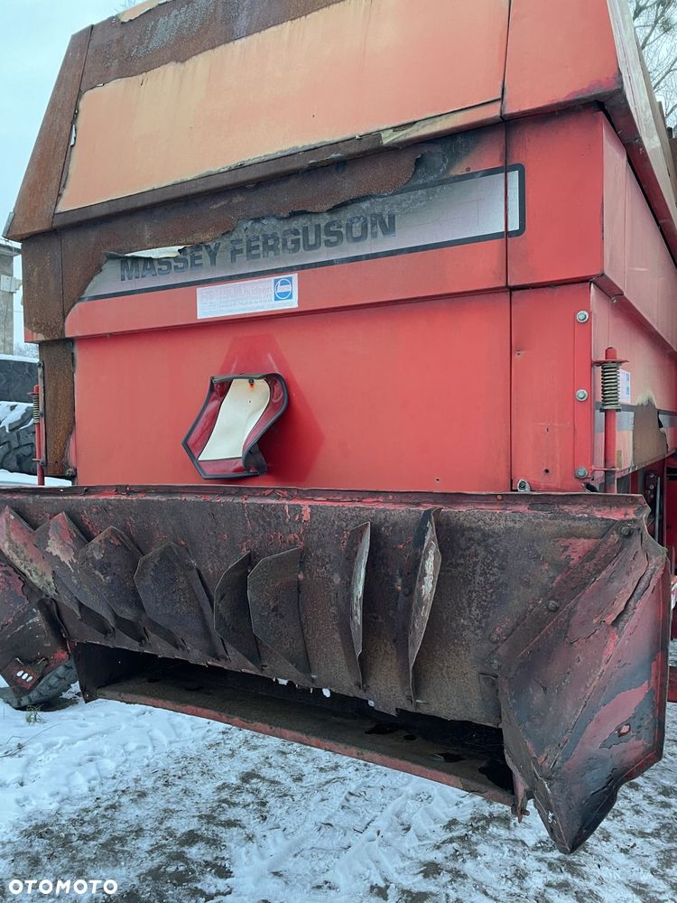 Massey Fergusson MF 30 32 - sieczkarnia części - 3