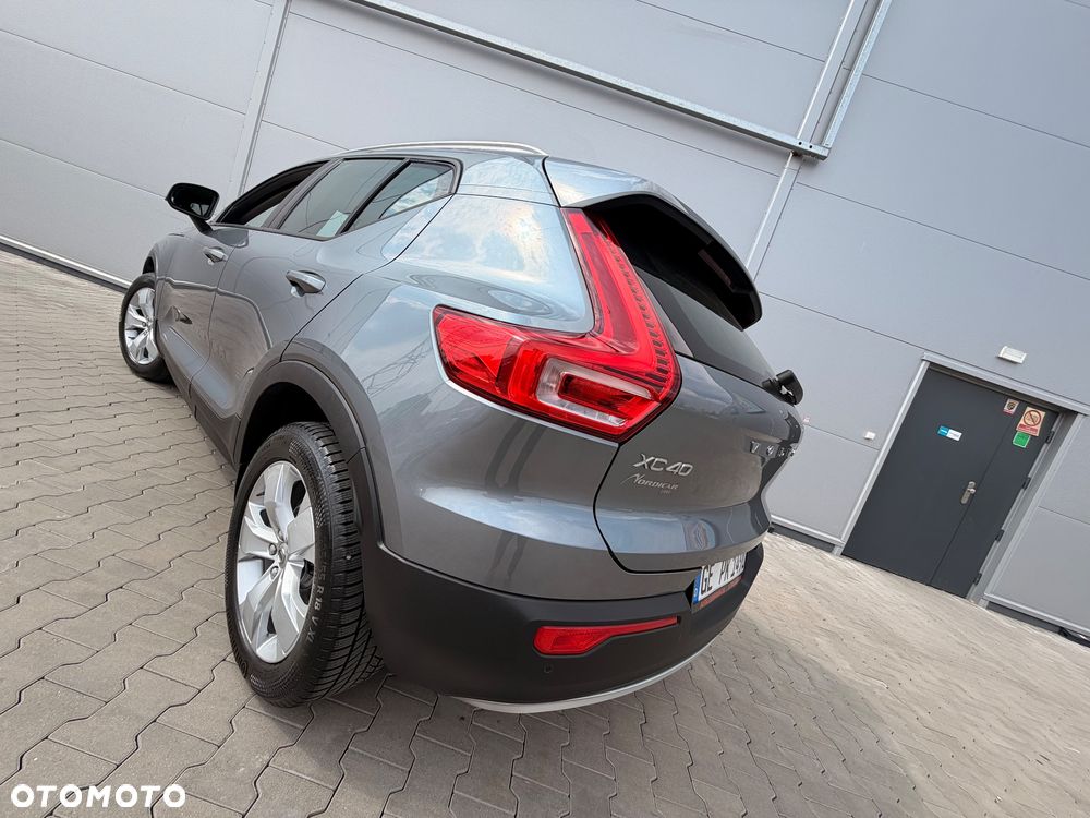 Volvo XC 40 D3 Momentum Pro - 35