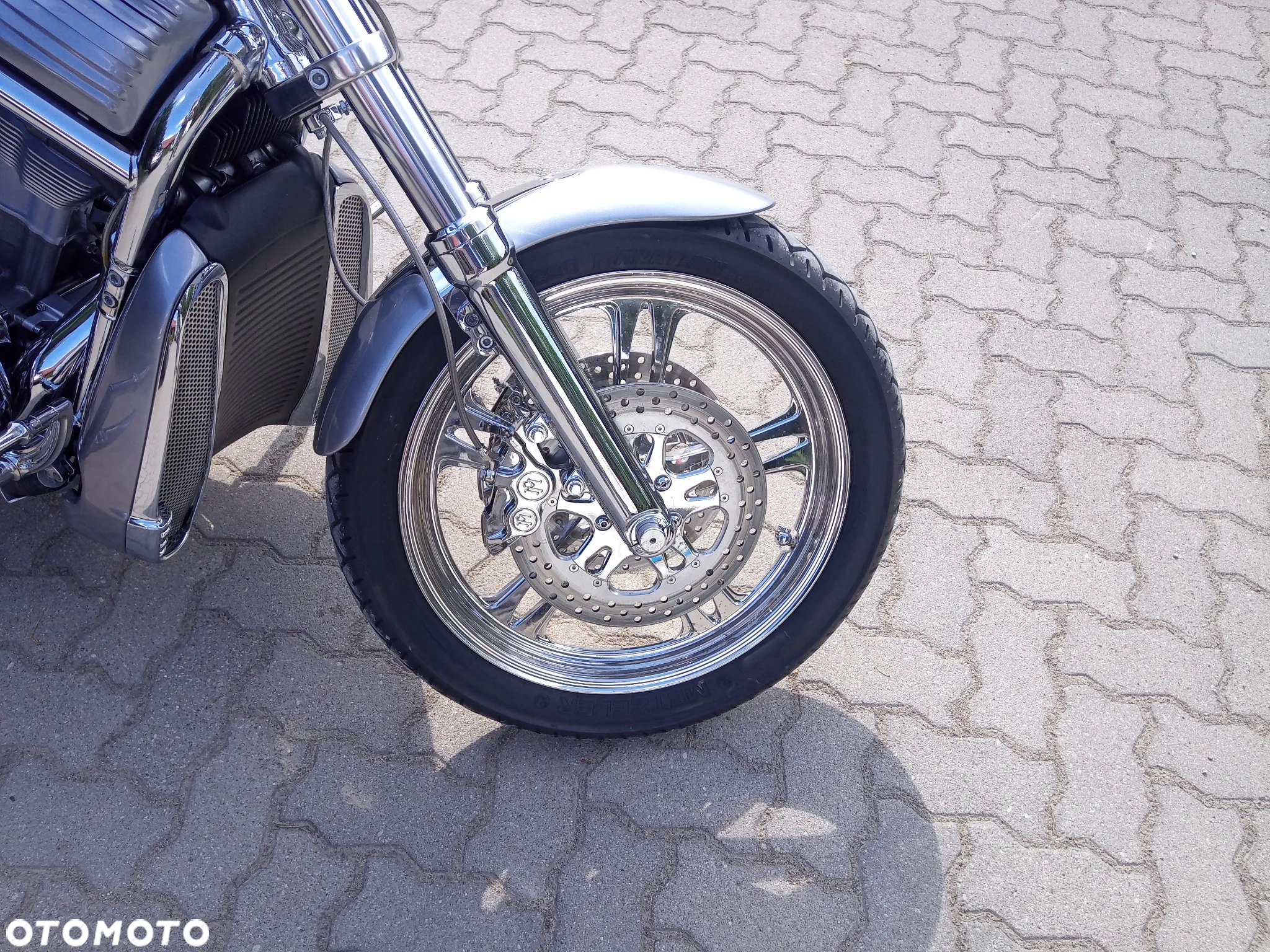 Harley-Davidson V-Rod Muscle - 4