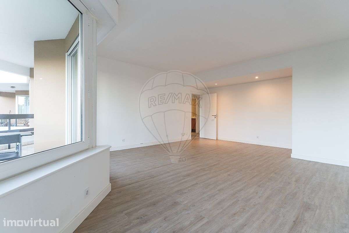 Apartamento T2 para arrendamento - Grande imagem: 2/22