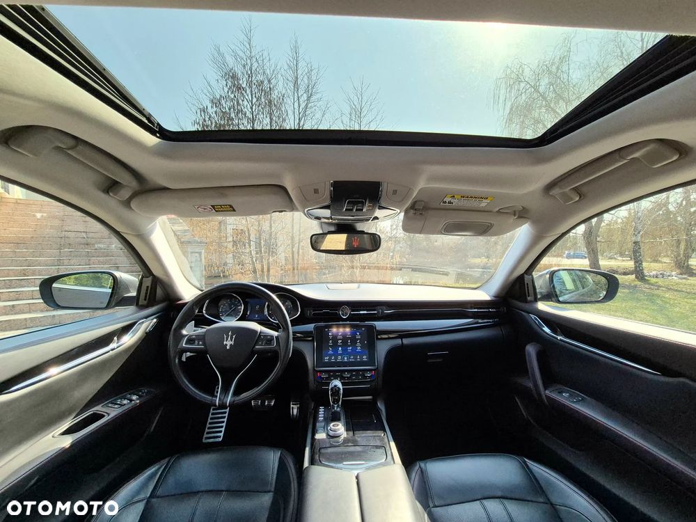 Maserati Quattroporte Q4 GranSport S - 12