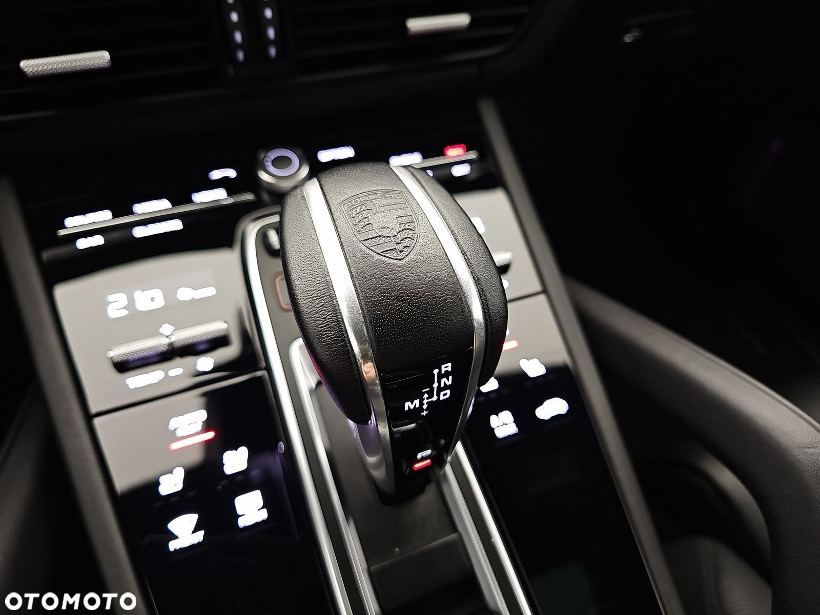 Porsche Cayenne Turbo - 19