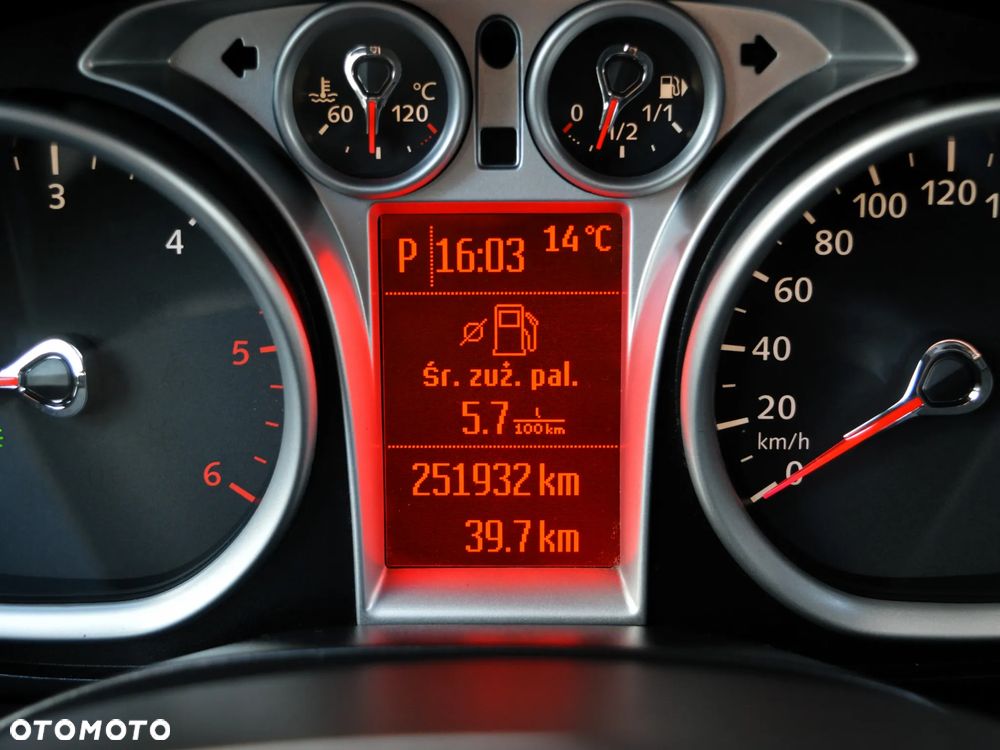 Ford Kuga 2.0 TDCi 4WD Titanium - 39