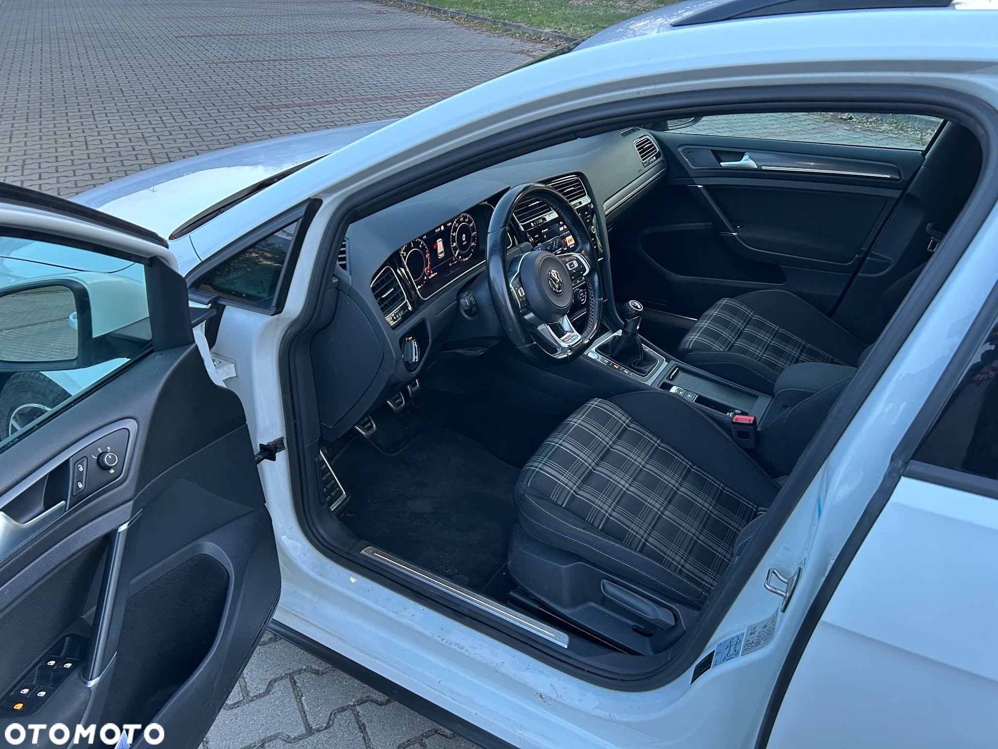 Volkswagen Golf Variant GTD BlueMotion Technology - 33
