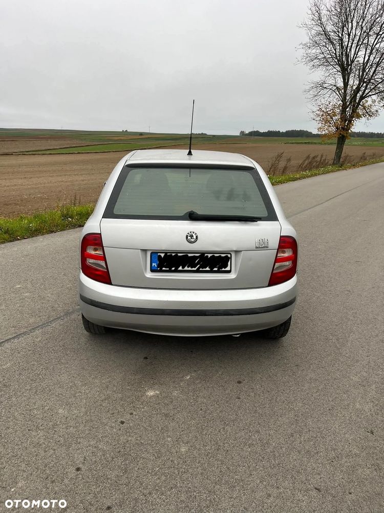 Skoda Fabia 2001 photo 2