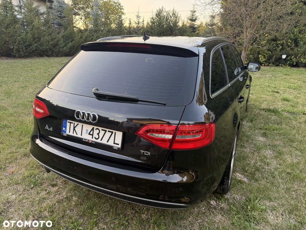 Audi A4 Avant 2.0 TDI DPF clean diesel multitronic S line Sportpaket - 8